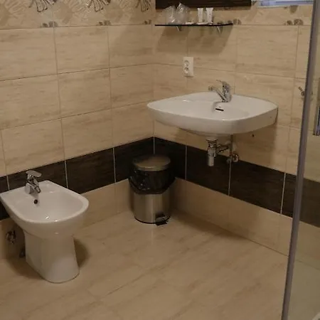 Fifi Drewniany Z 2 Sypialniami בית נופש Mlynary